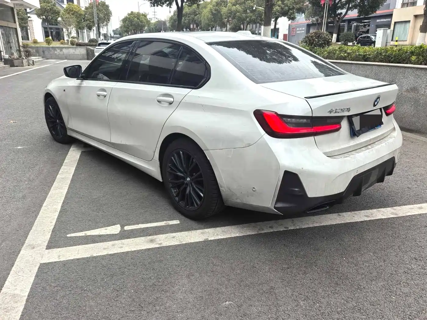 BMW 3 Series 2024 325Li M Sport Shadowline Package фото 8