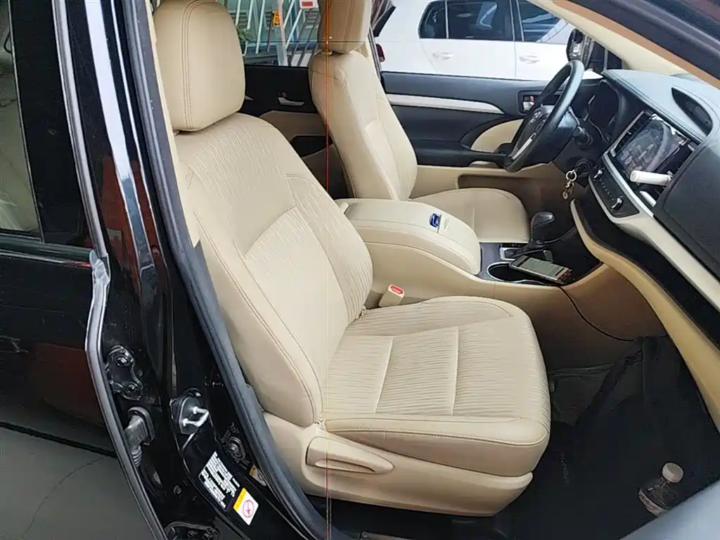 Toyota Highlander 2018 2.0T 2WD Elite 7-Seater China VI фото 25