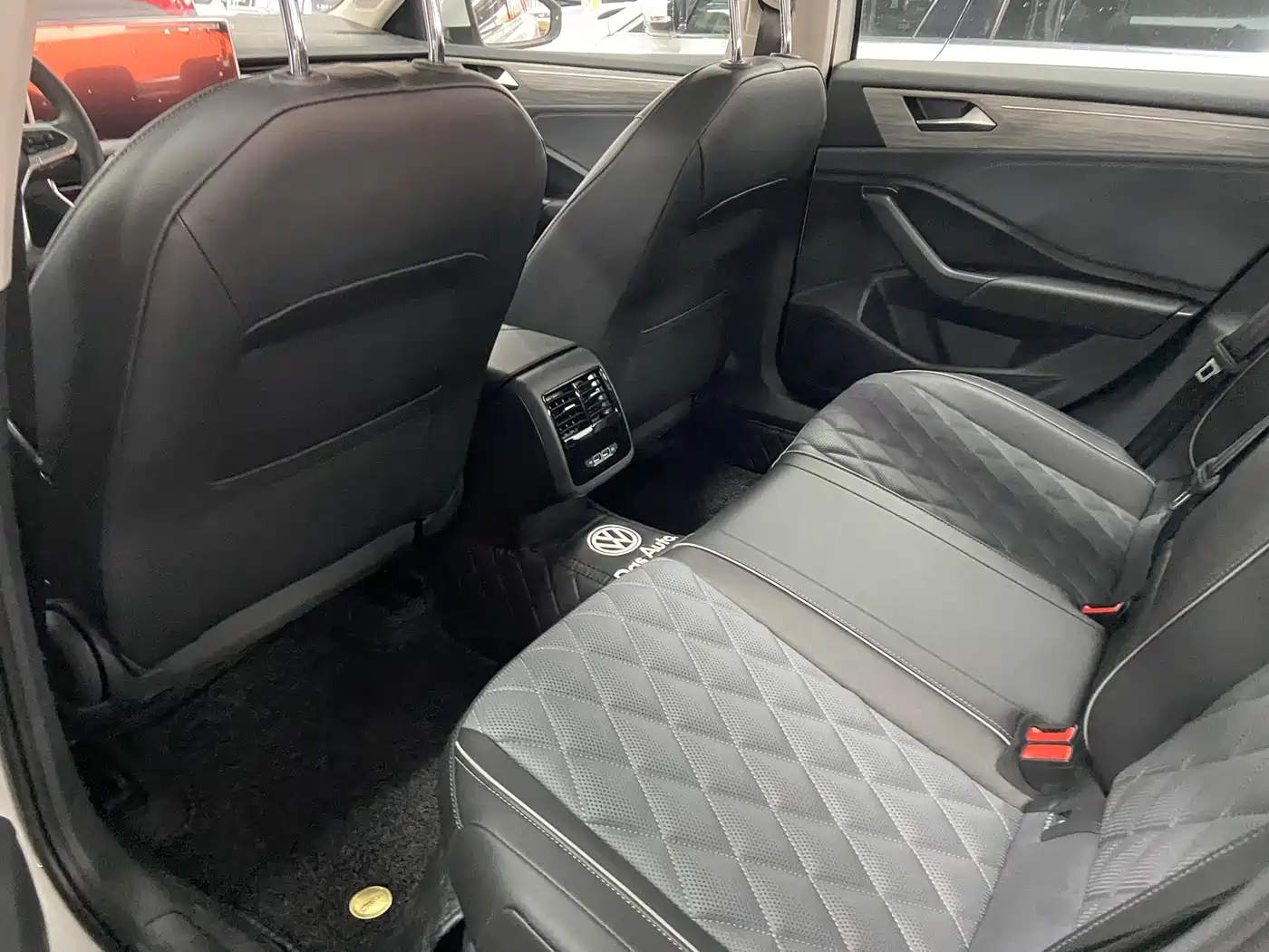 Volkswagen Sagitar 2025 300TSI DSG Surpass Edition фото 5