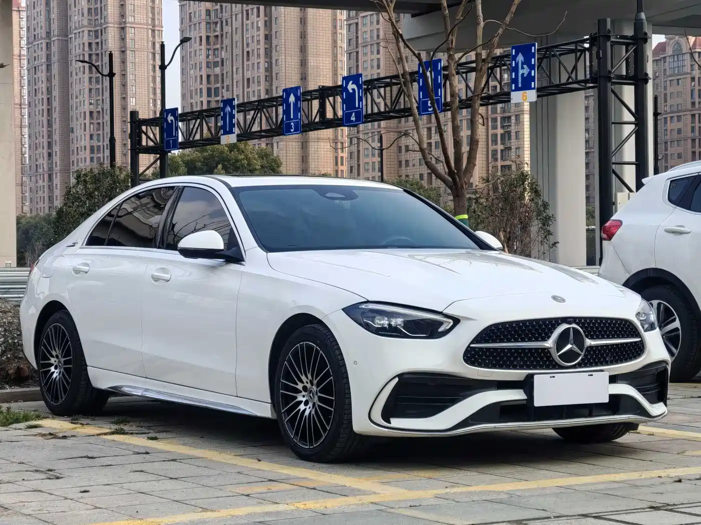 Mercedes-Benz C-Class 2023 C 200 L Sport фото 3