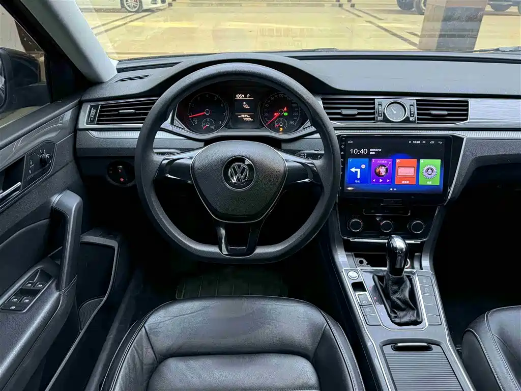 Volkswagen Passat 2017 330TSI DSG Prestige фото 10