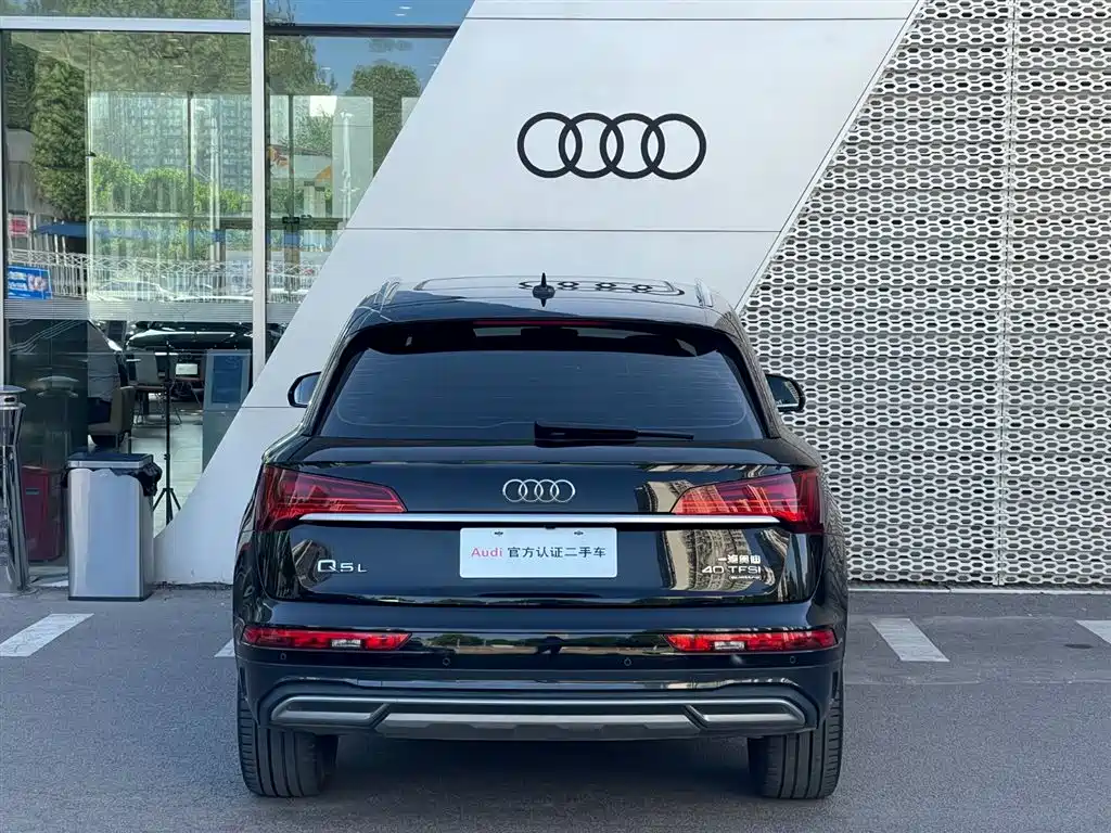 Audi Q5L 2022 40T Luxury Elegance фото 5