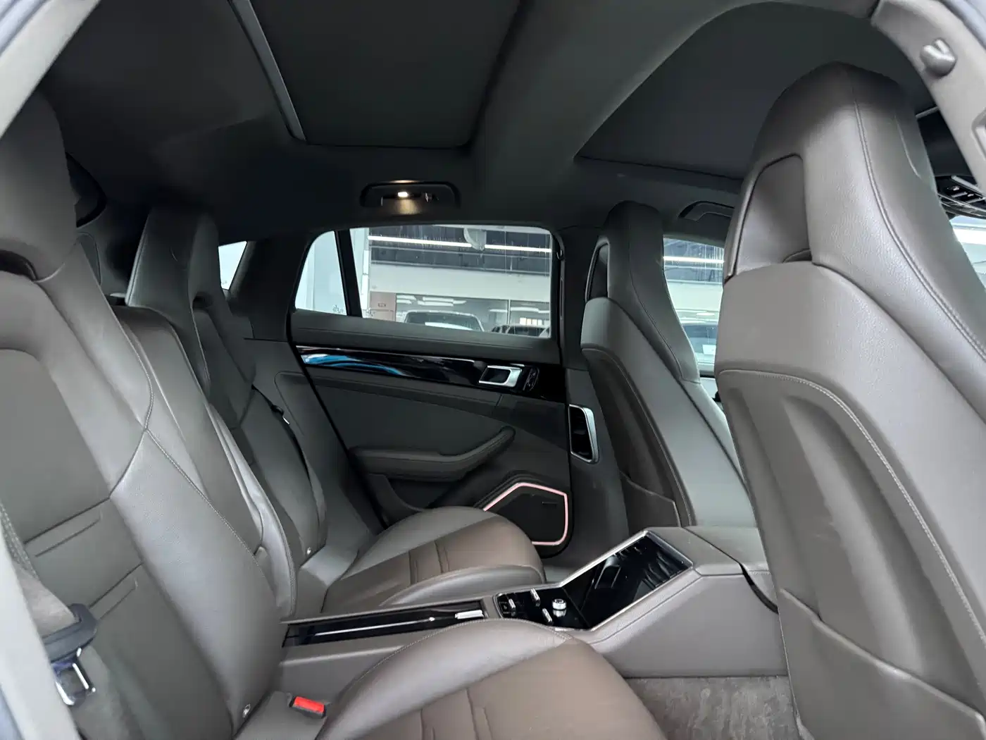 Porsche Panamera 2017 Panamera 3.0T фото 15