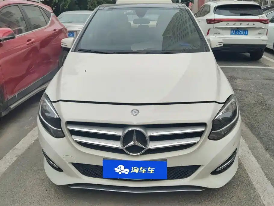 Mercedes-Benz B-Class 2015 B 200 Dynamic фото 2
