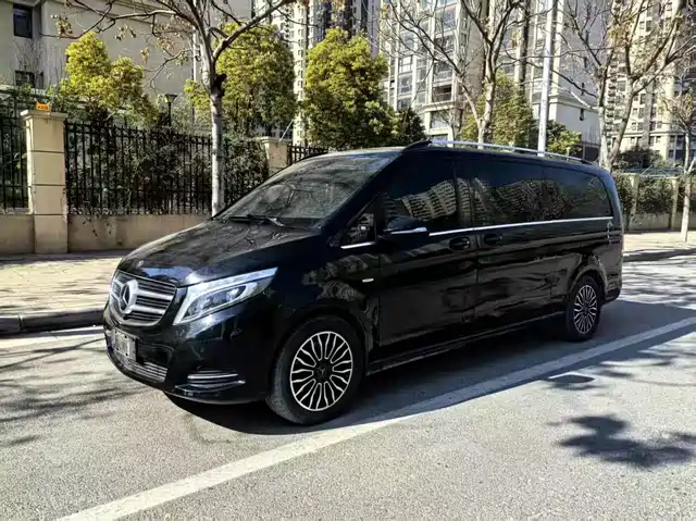 MERCEDES-BENZ V CLASS