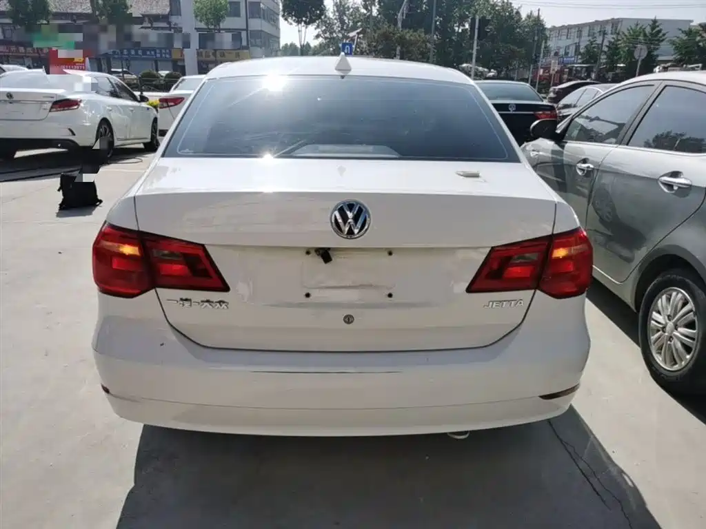 Volkswagen Jetta 2015 Quality Edition 1.4L Manual Fashion фото 6