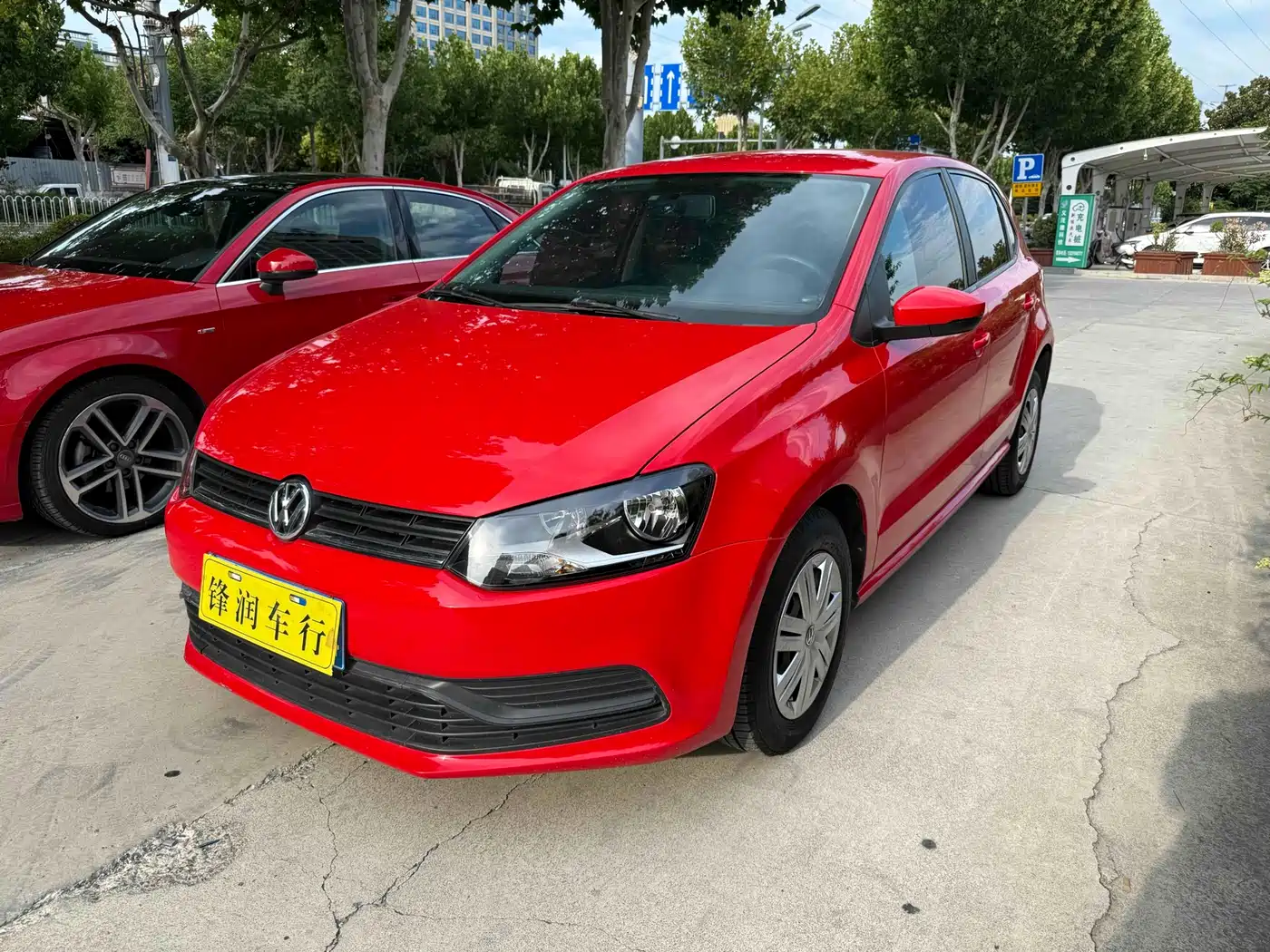 صورة 1 - Volkswagen Polo