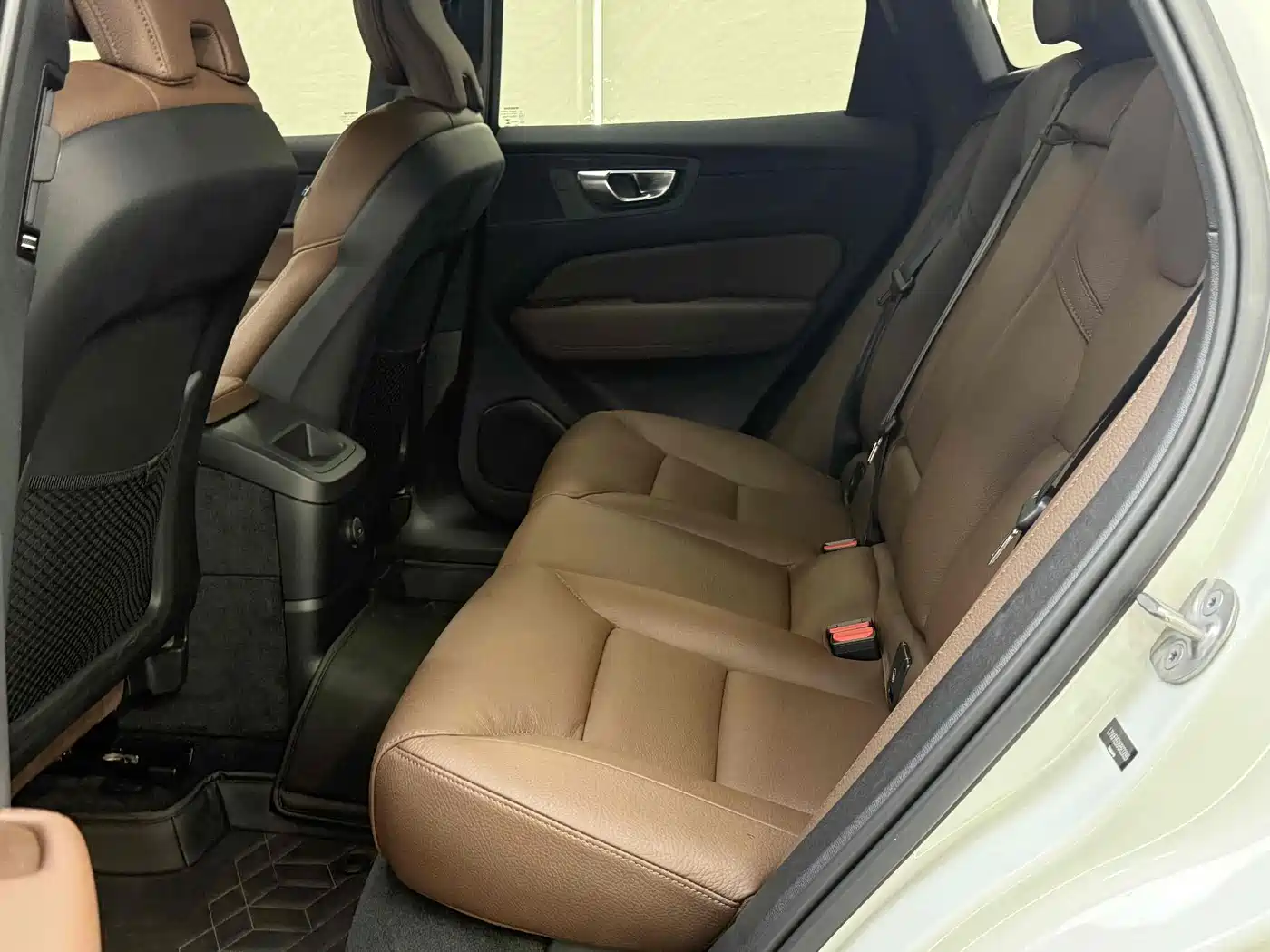 VOLVO XC60 PLUG IN HYBRID