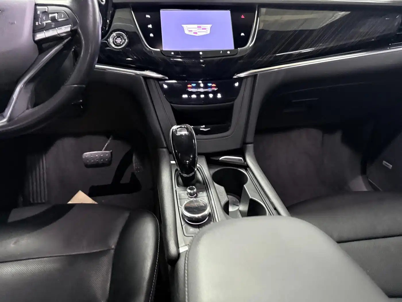 Cadillac XT6 2020 28T 6-Seater Luxury Model фото 15