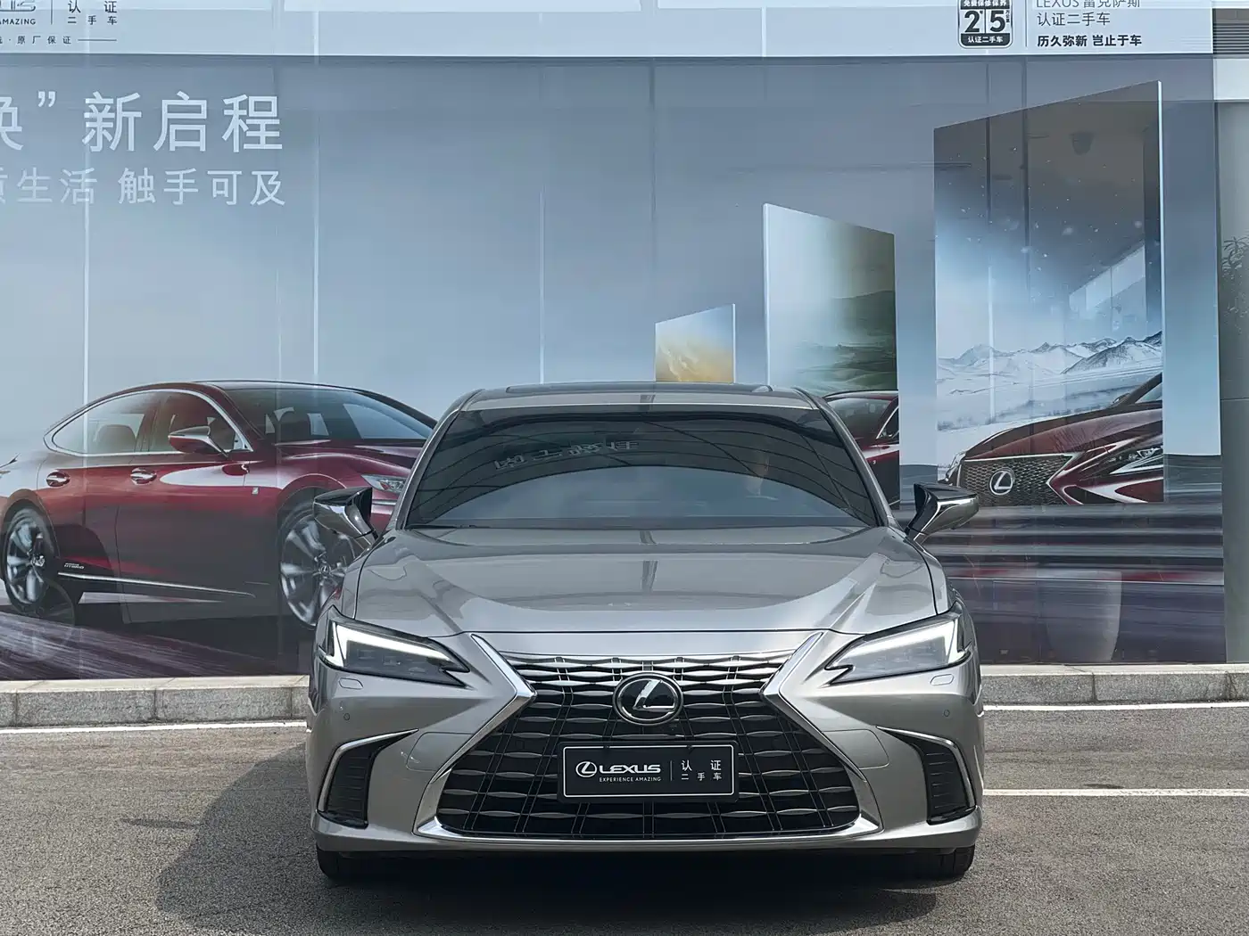 Lexus ES 2025 300h Ultimate Edition фото 3