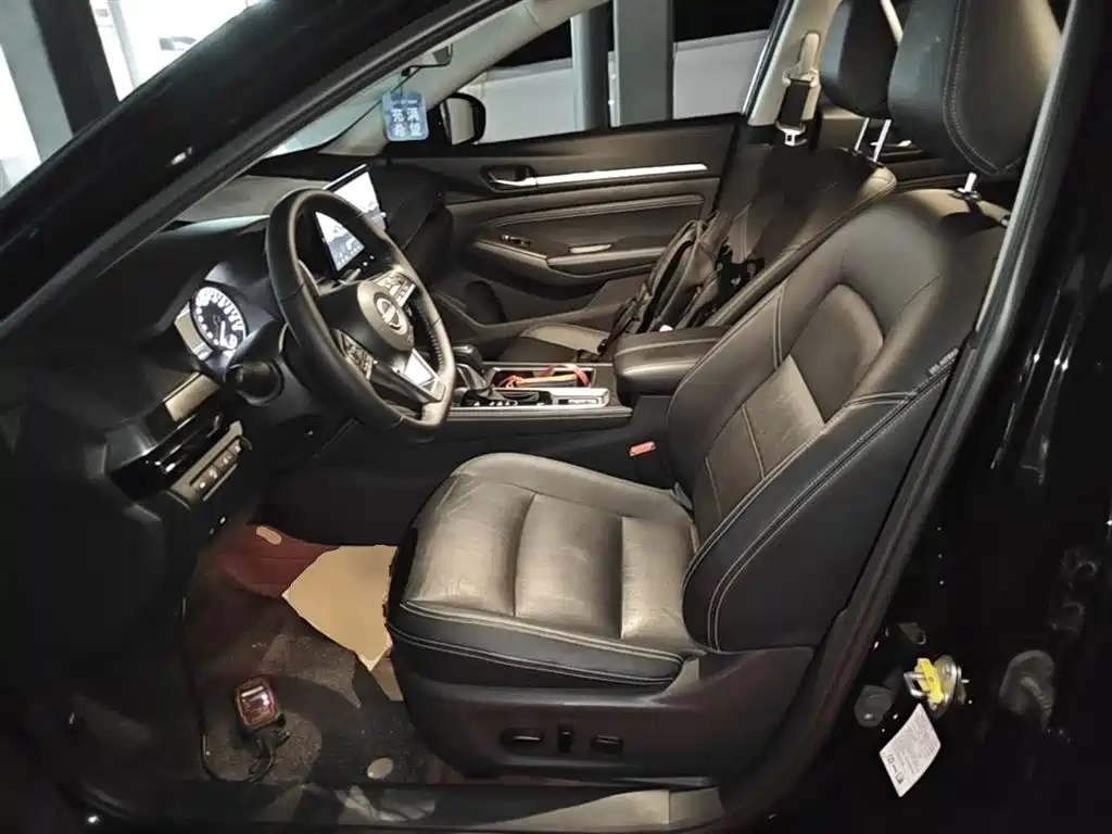 Photo 15 - Nissan Teana