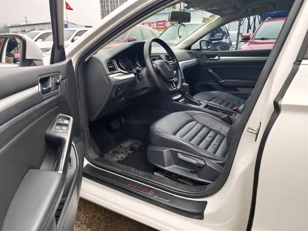 Volkswagen Lamando 2018 280TSI DSG Comfort Edition фото 9