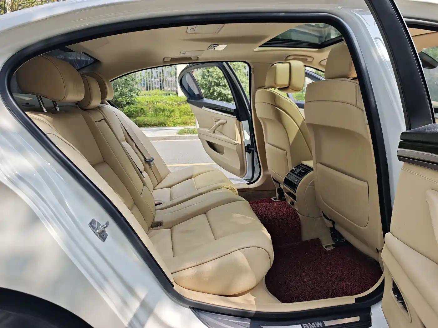 BMW 5 Series 2012 523Li Luxury фото 14