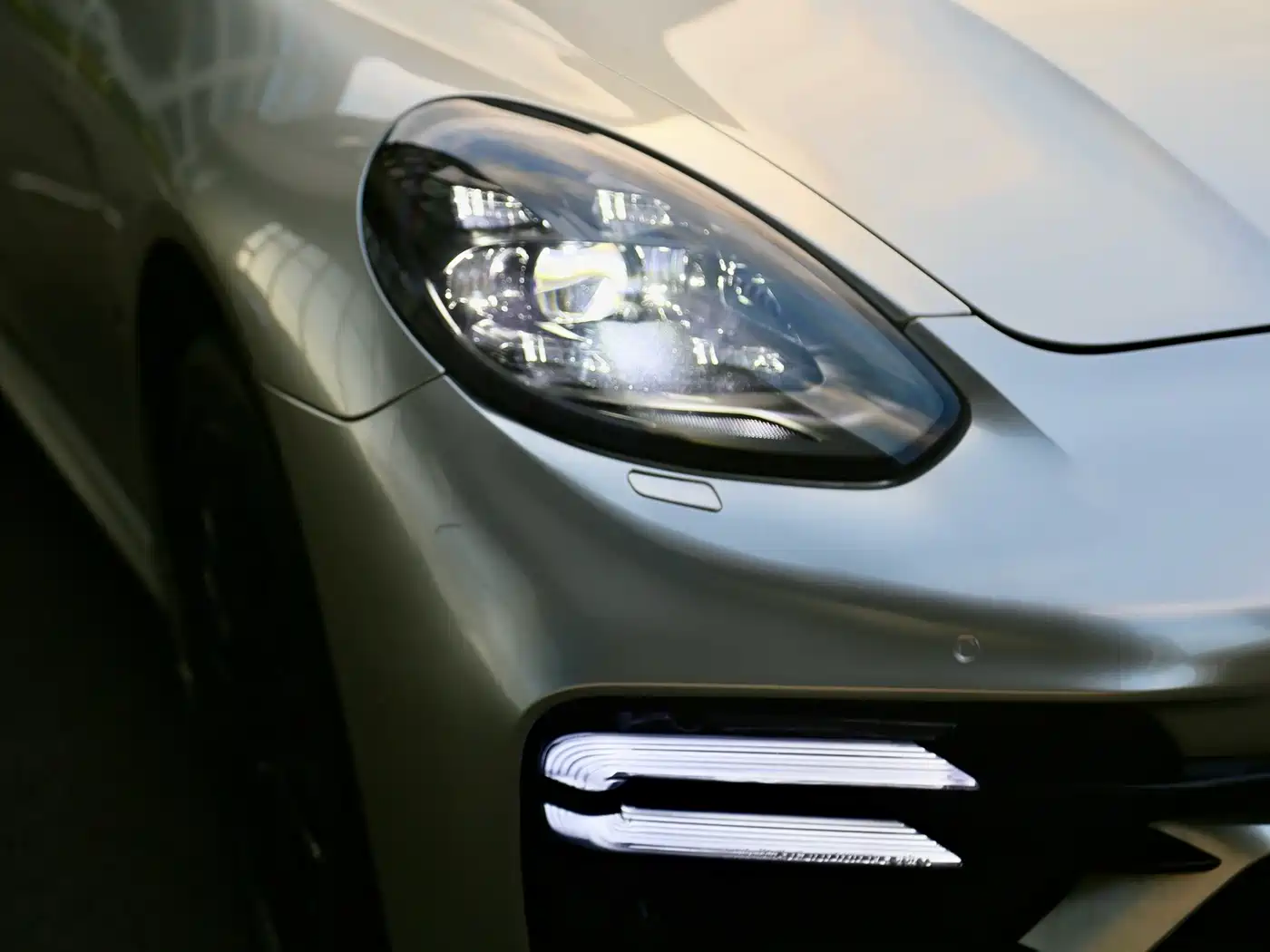 Porsche Panamera 2014 Panamera 3.0T фото 4