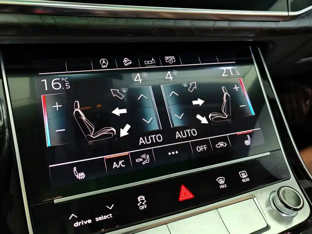 Audi Q7 2020 55 TFSI quattro S line Sport фото 12