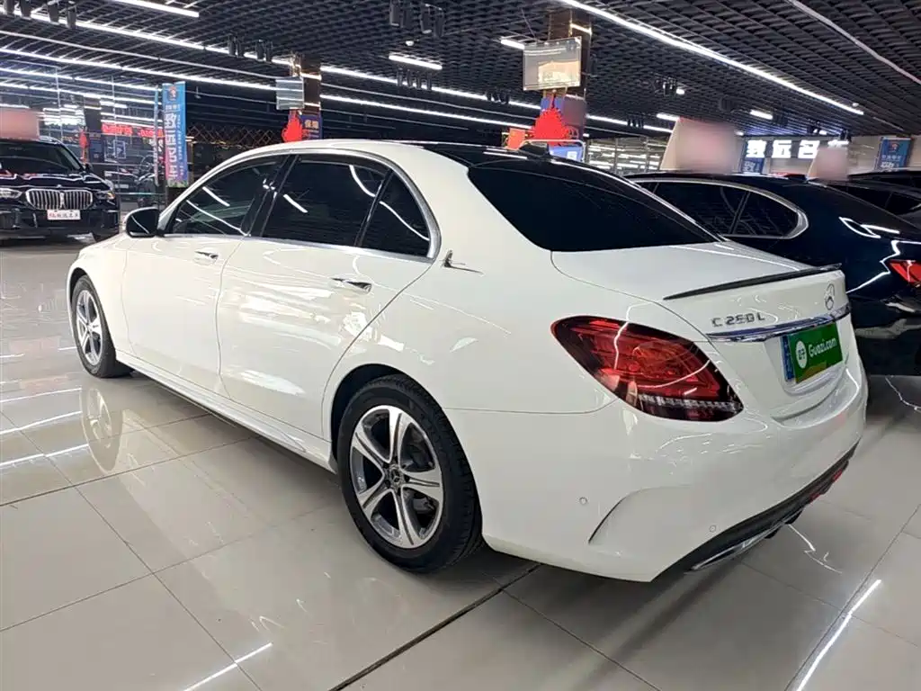 MERCEDES-BENZ CLASS C