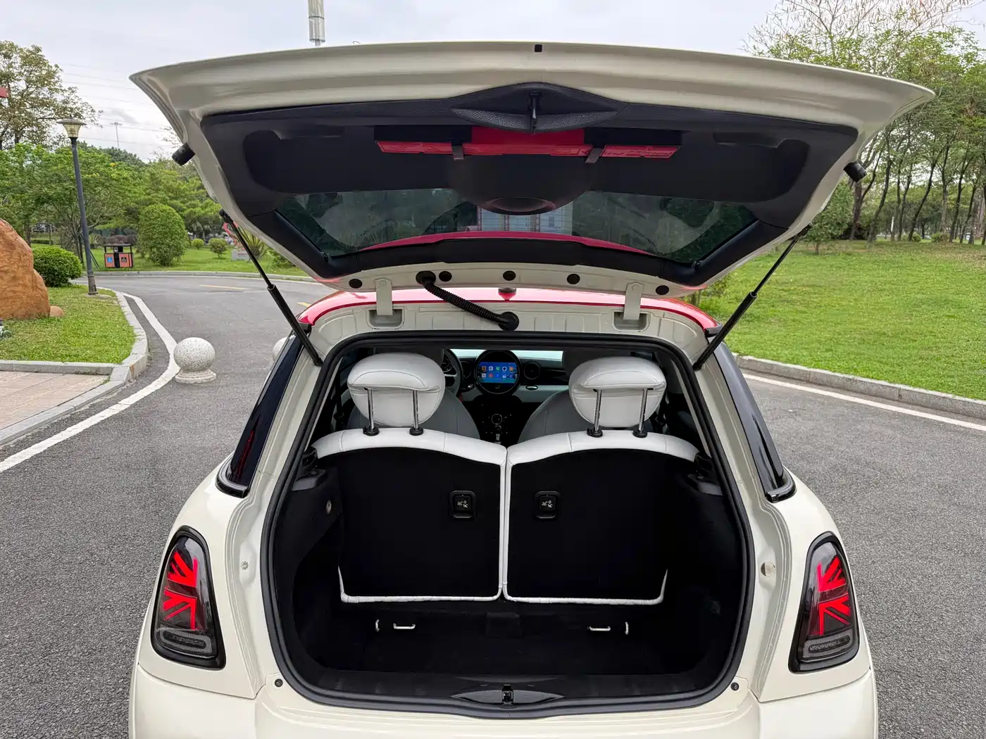 MINI 2012 1.6L ONE Baker Street фото 26