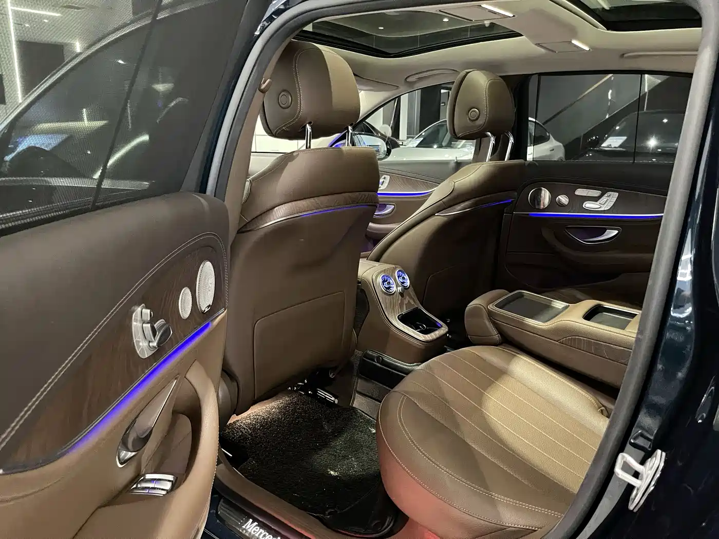 Mercedes-Benz E-Class 2021 E 300 L Luxury фото 13