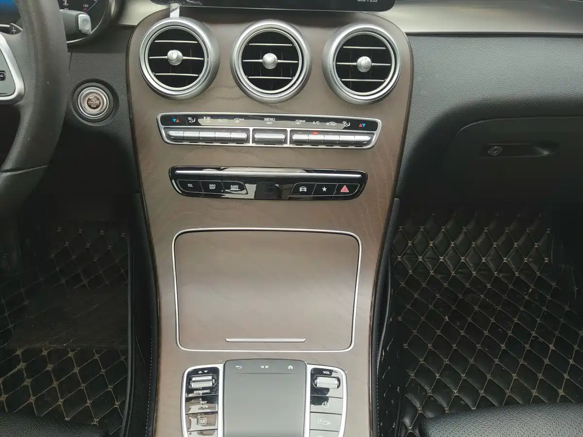 Mercedes-Benz GLC 2021 GLC 260 L 4MATIC Luxury фото 14