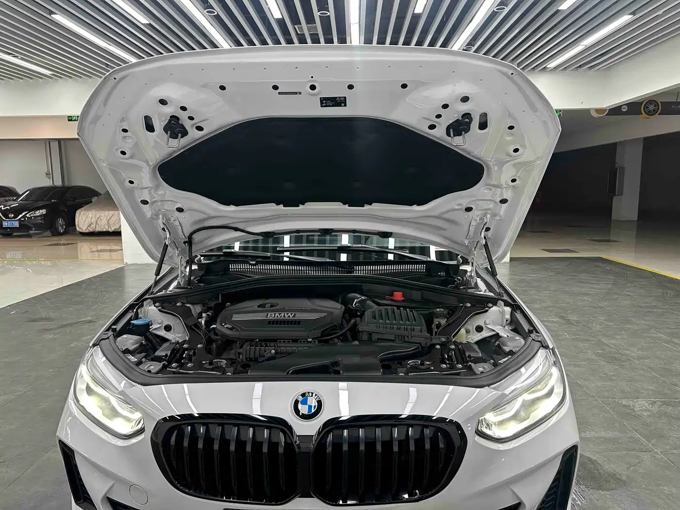 BMW 1 Series 2021 120i M Sport Shadow Edition фото 19