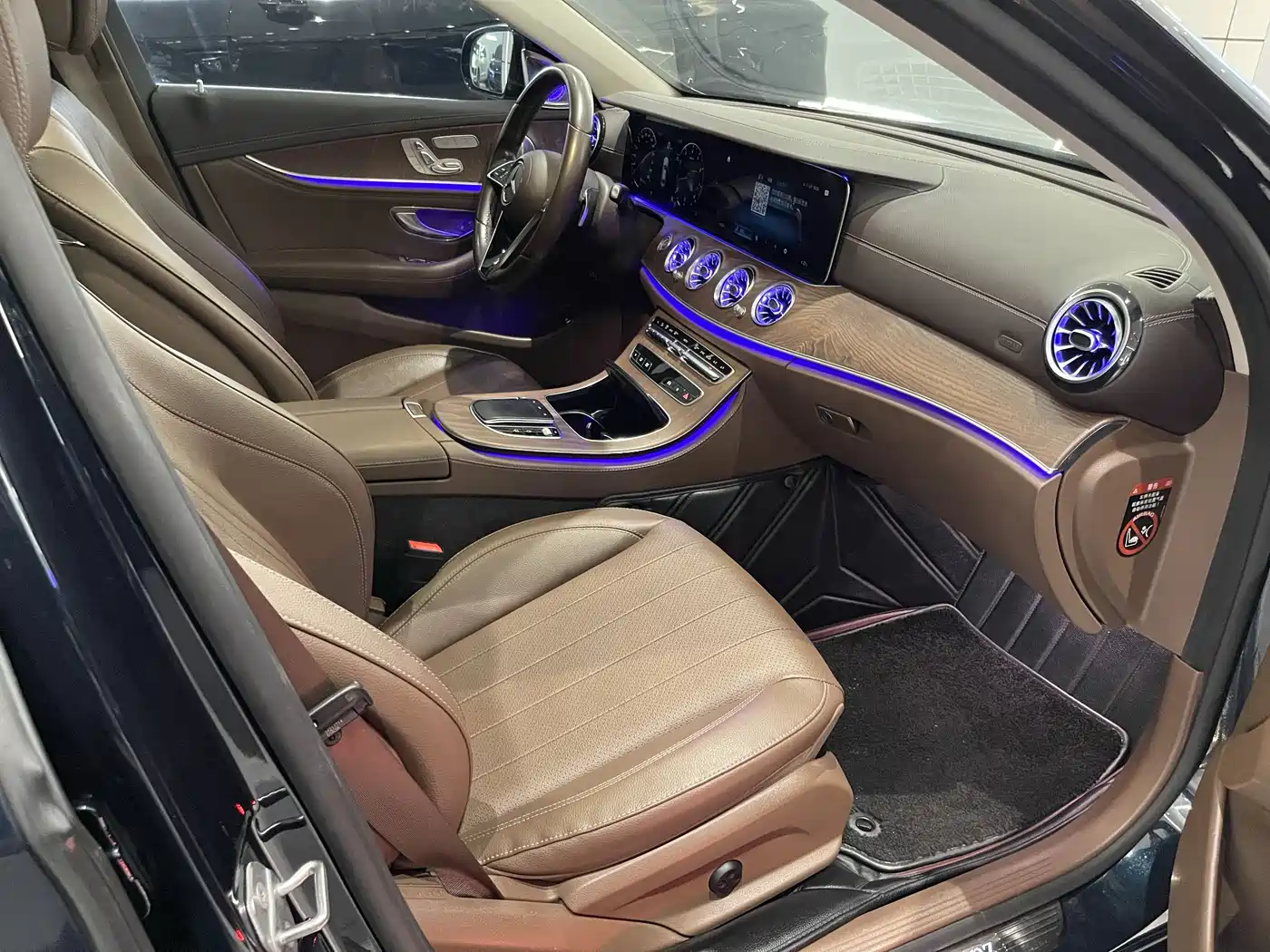 Mercedes-Benz E-Class 2021 E 300 L Luxury фото 6