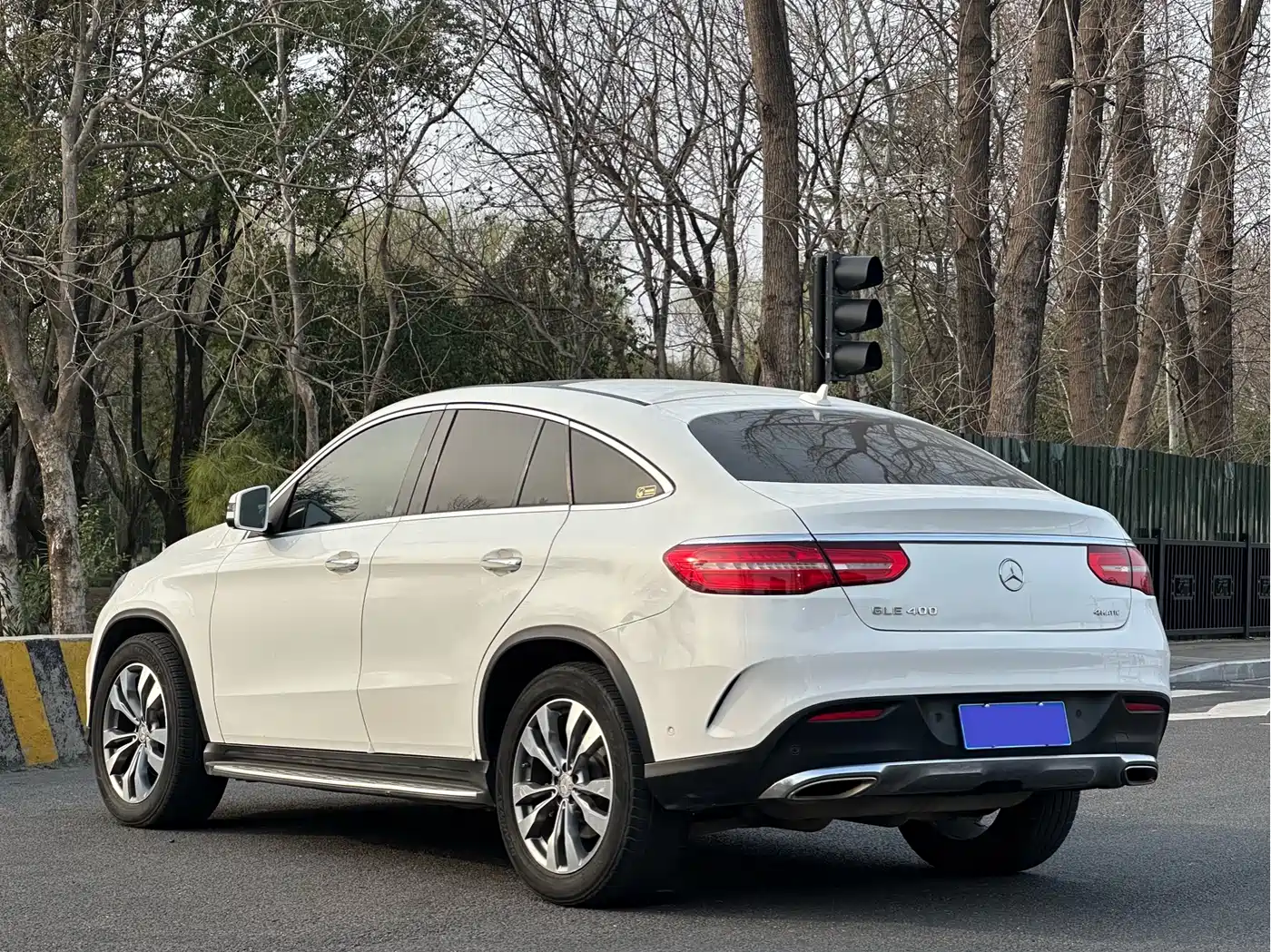 Mercedes-Benz GLE Coupe 2017 GLE 400 4MATIC Coupe SUV фото 5