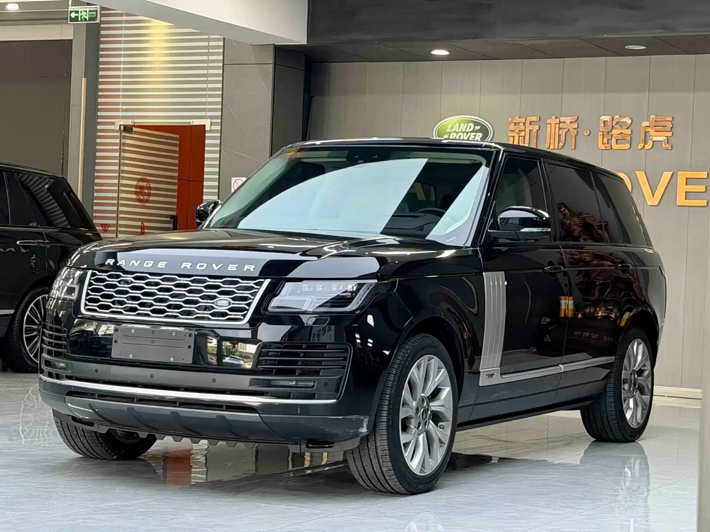 Land Rover Range Rover 2021 — пригон из Китая