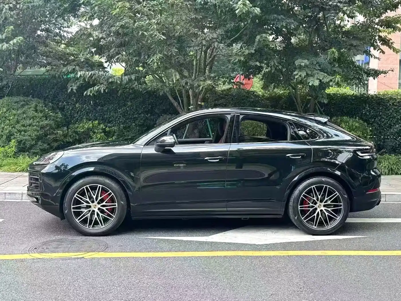 Photo 5 - Porsche Cayenne