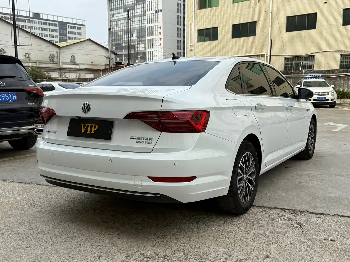 Volkswagen Sagitar 2021 280TSI DSG 30th Anniversary Edition фото 5