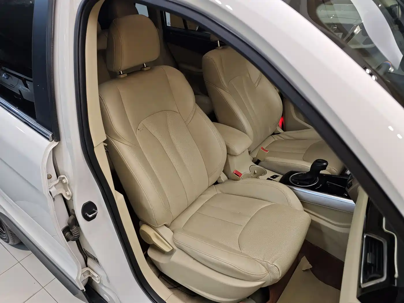 Zotye Damai X5 2016 2017 Upgrade 1.5T CVT Magistrate