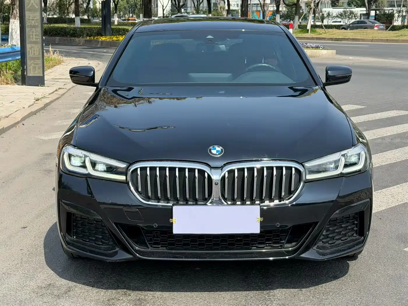 BMW 5 Series 2022 530Li Exclusive M Sport Package фото 2