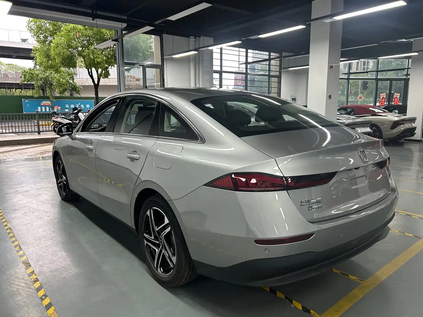 Roewe D7 2026 2023 DMH 125km Excellence Edition