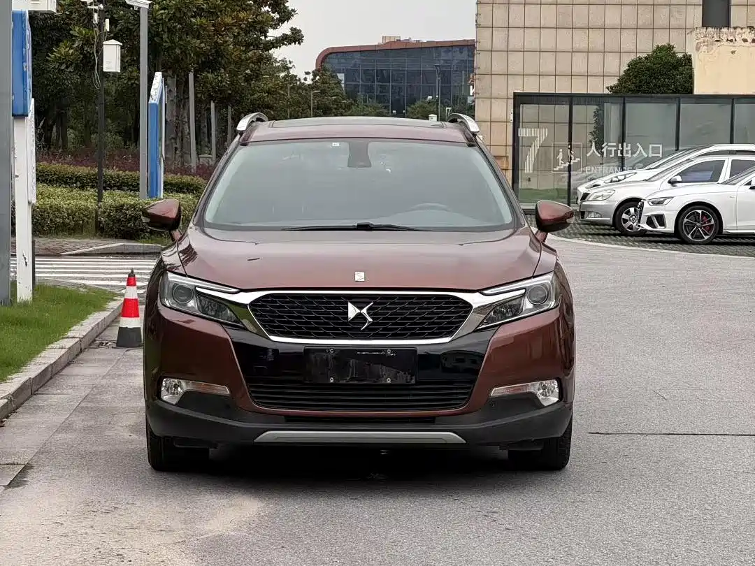 DS 6 2015 2014 1.6T Luxury Edition THP200