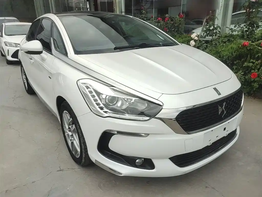 DS 5 2016 2015 1.6T Elegance THP160