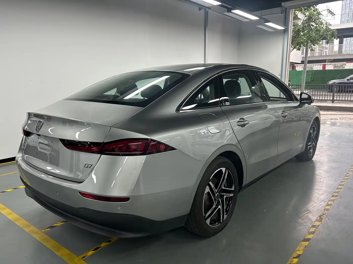 Roewe D7 2026 2023 DMH 125km Excellence Edition