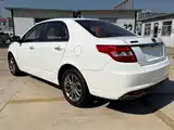 Фото 4 - Geely Vision