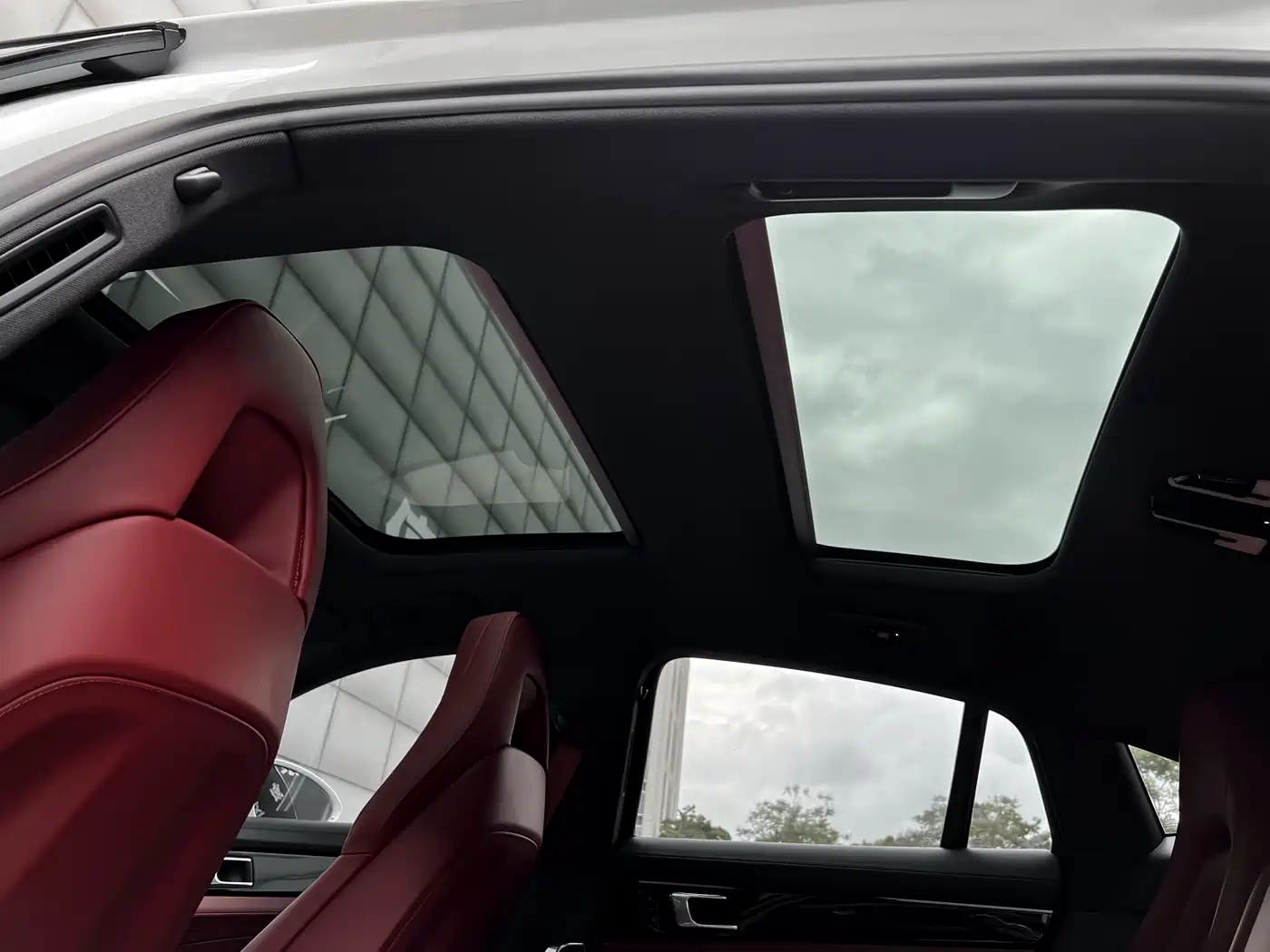 Porsche Panamera 2017 Panamera 3.0T фото 21