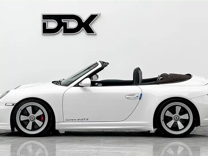 Porsche 911 2011 Carrera 4 GTS 3.8L Convertible фото 7