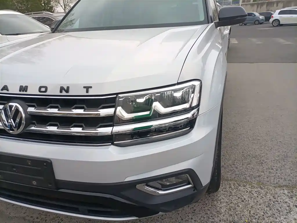 Volkswagen Teramont 2019 380TSI 4WD Luxury Edition China VI фото 18