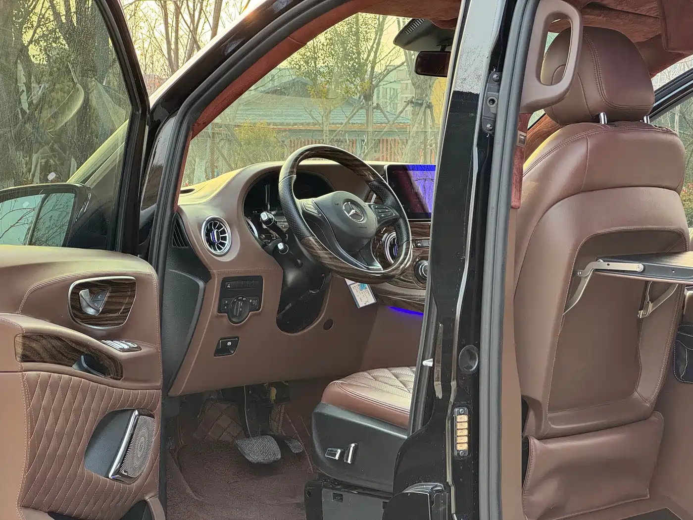 Mercedes-Benz Vito 2021 2.0T Business Edition 7-seater фото 7