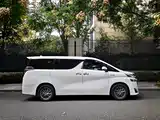 Фото 4 - Toyota Vellfire
