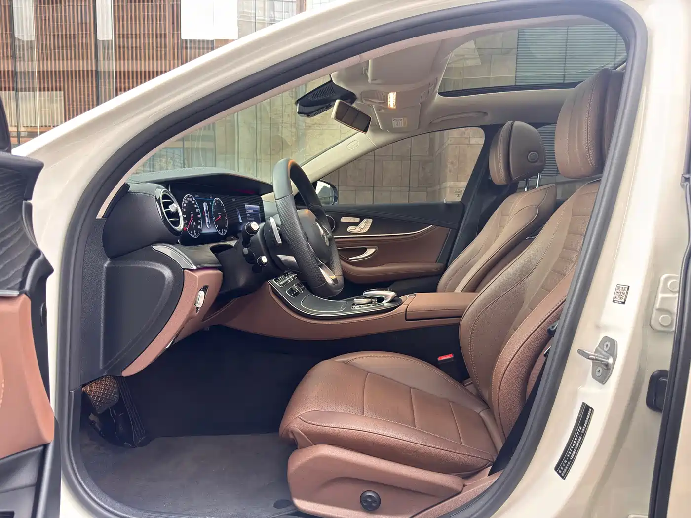 Mercedes-Benz E-Class 2018 E 300 L Sport Fashion фото 13