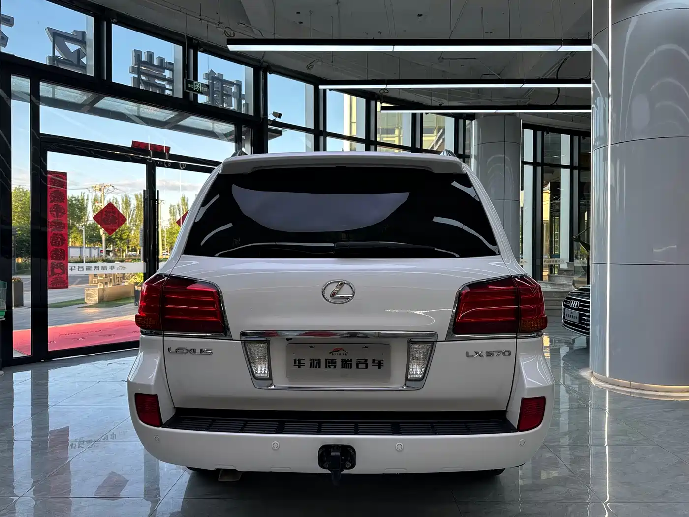 Lexus LX 2009 570 фото 23