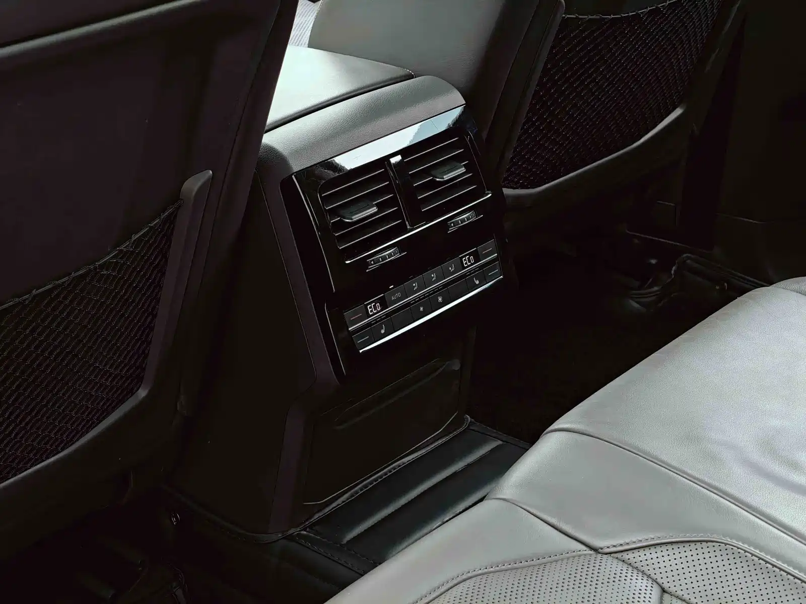 صورة 17 - Volkswagen Touareg