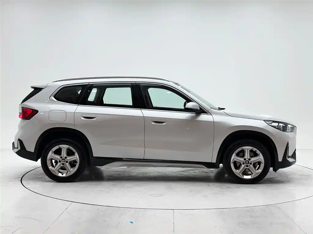BMW X1 2023 sDrive20Li X Design Package фото 9