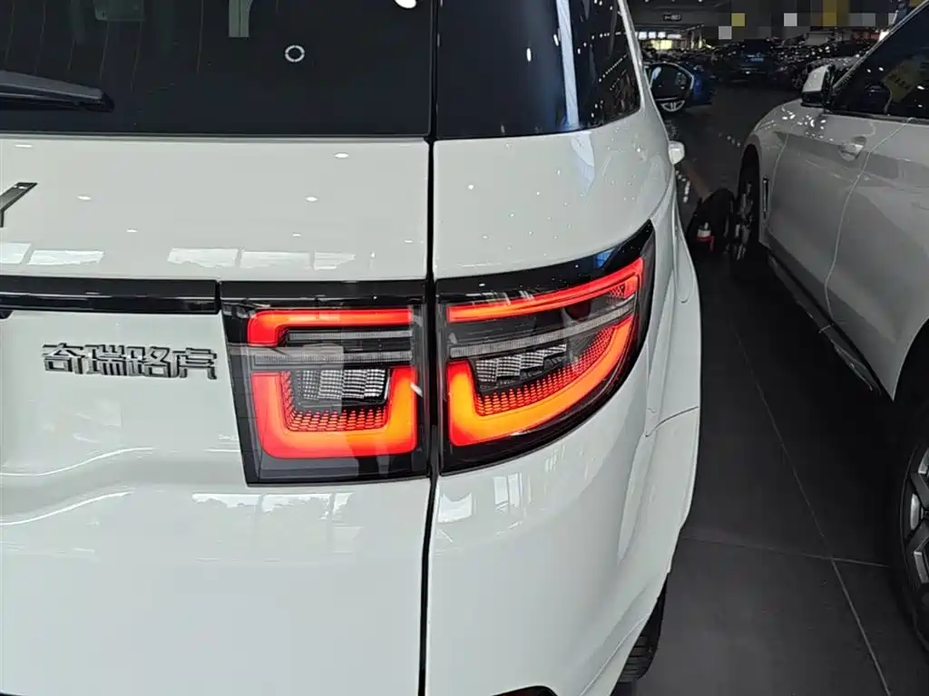 Land Rover Discovery Sport 2020 249PS R-Dynamic Performance Tech 7-seater фото 8