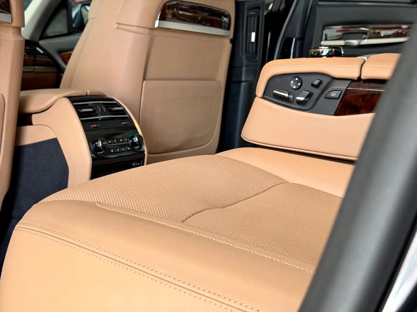 BMW 7 Series 2013 Model 760Li фото 36