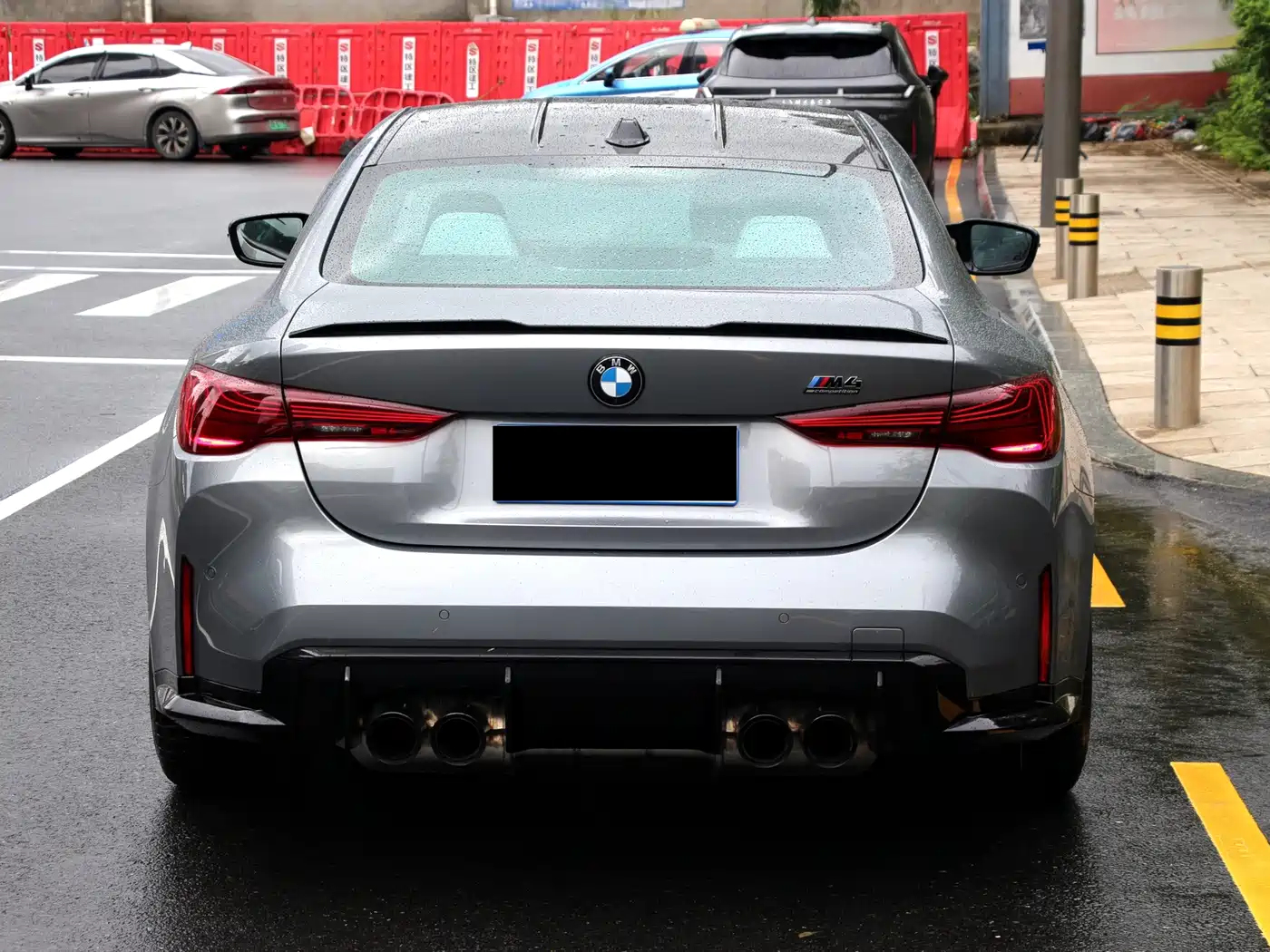 BMW M4 2026 2024 BMW M4 Coupe M xDrive Competition