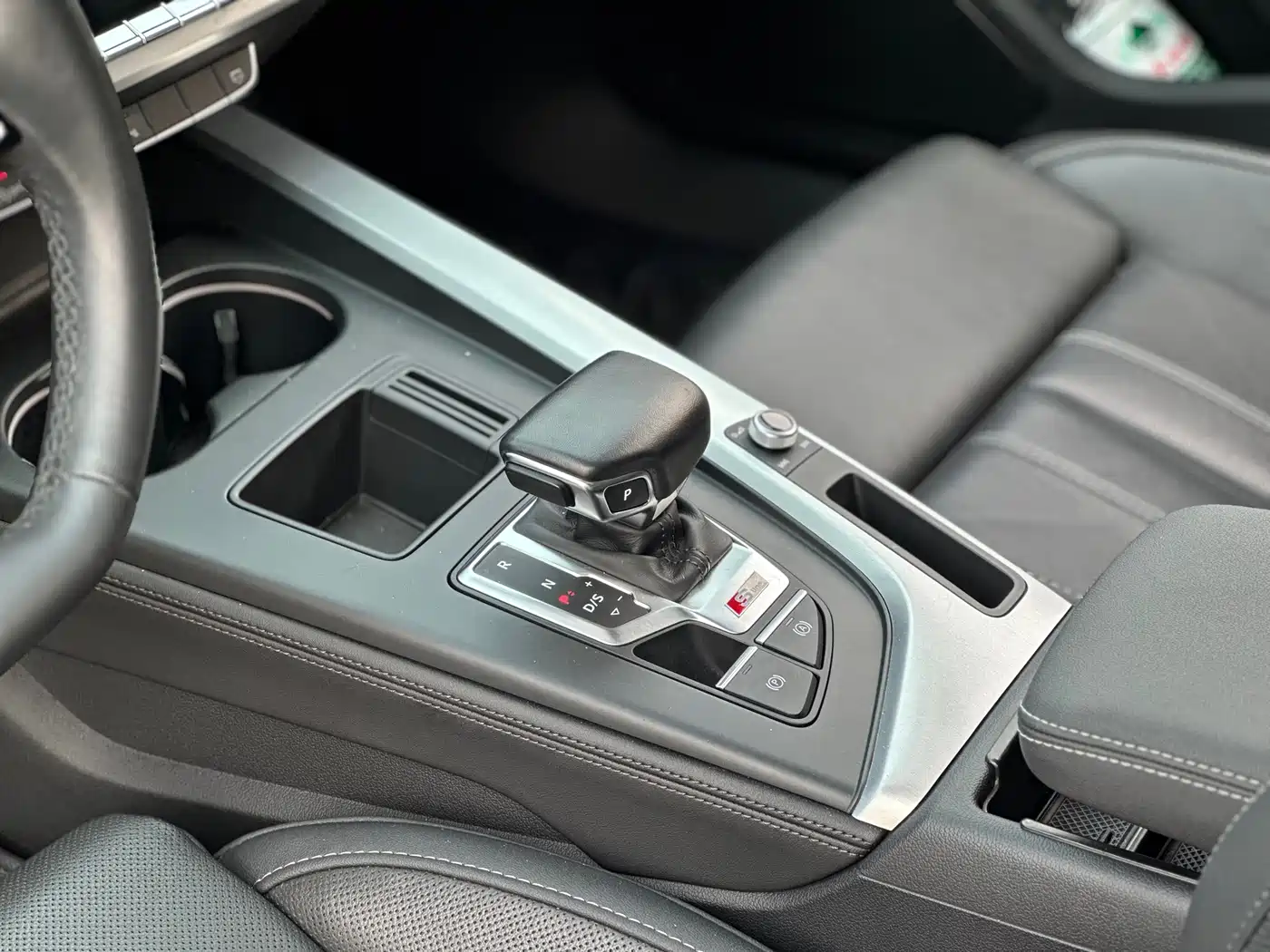 Audi A4L 2022 40 TFSI Luxury Dynamic фото 6