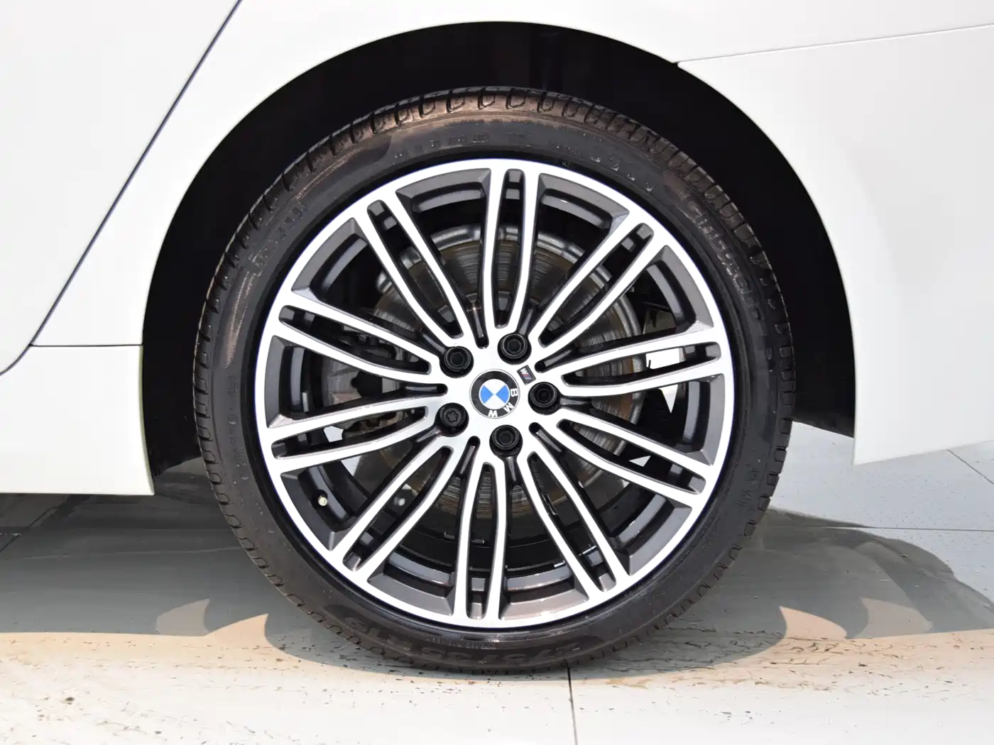 BMW 5 Series 2018 Facelift 530Li Leading M Sport Package фото 19
